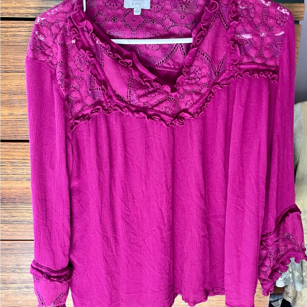 Magenta shirt with lace